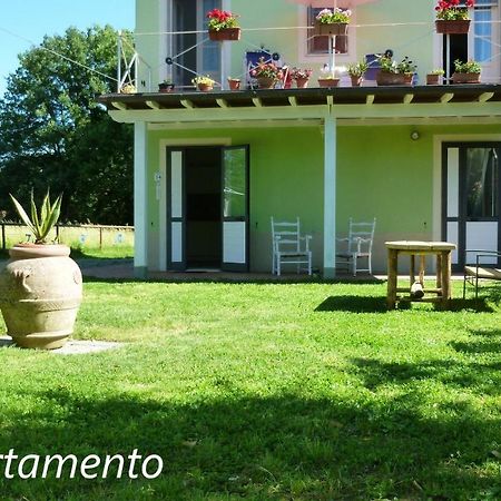 La Casetta Nel Bosco Apartment Altopascio Luaran gambar